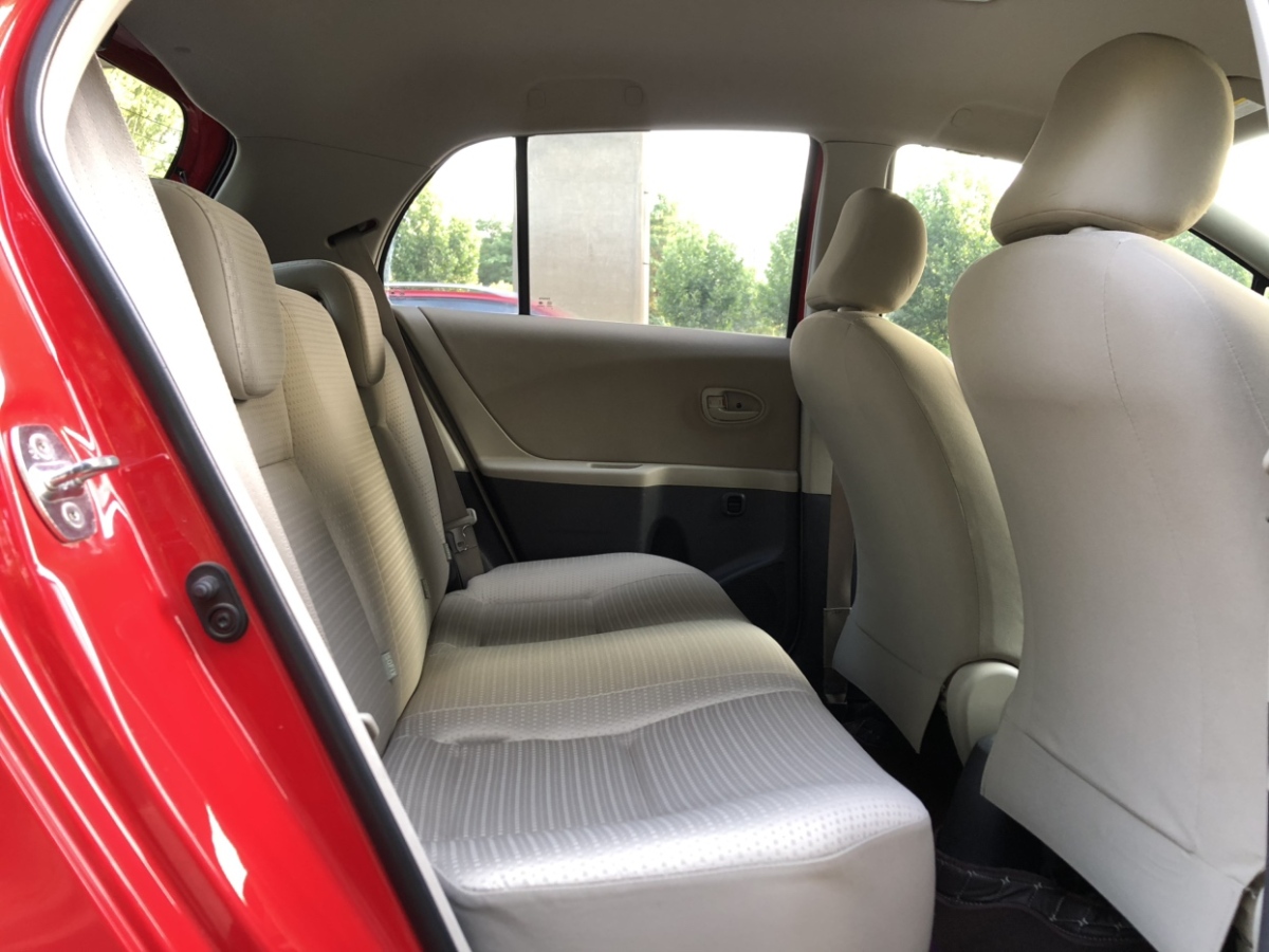 Toyota Yaris 2013 imagem de carro #7