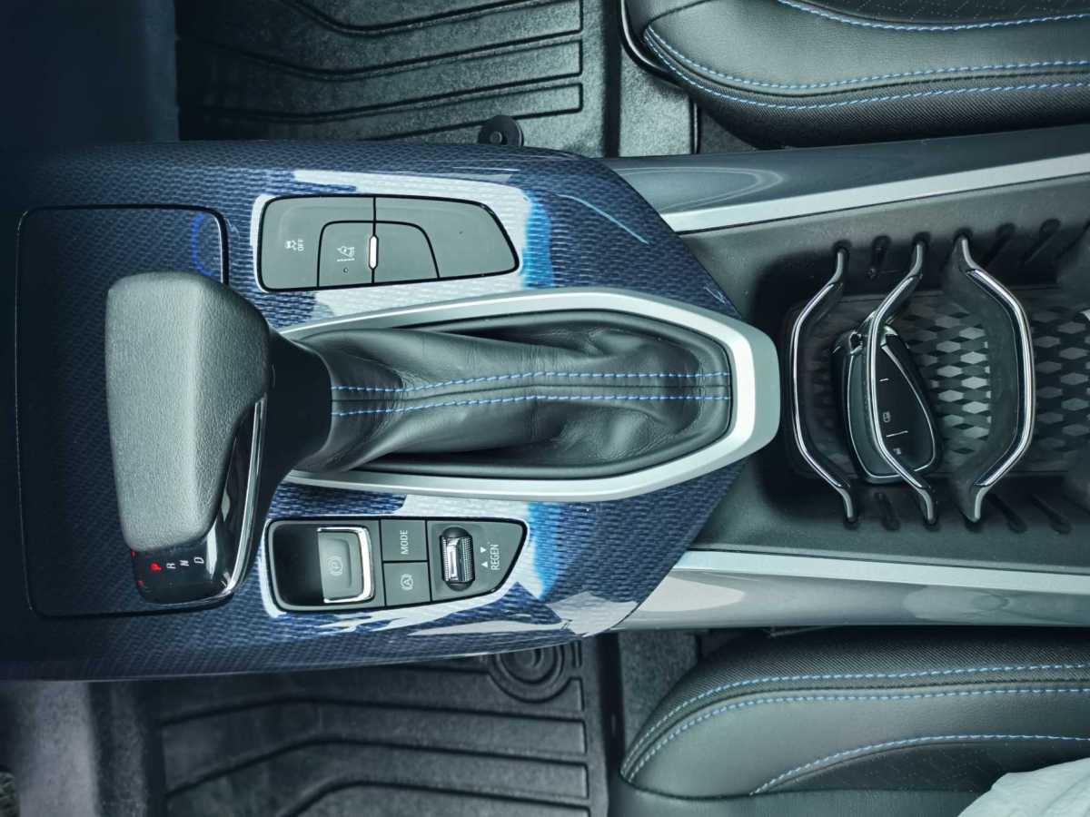 Chevrolet 2020 #7 Chevrolet 2020 car image #7