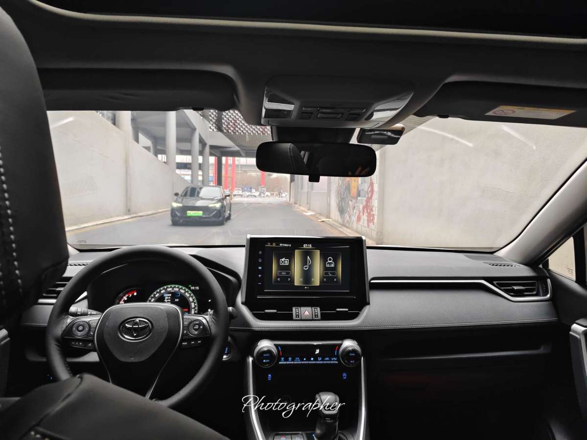 Toyota RAV4 Hybird E+ 2021 صورة سيارة #7