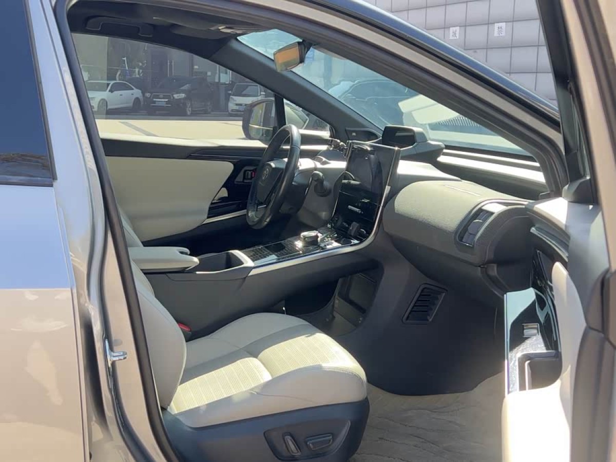 Toyota bZ4X 2022 image de voiture #7