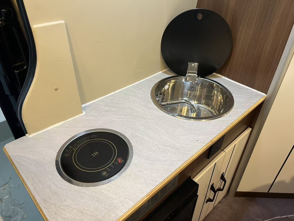 Mercedes-Benz Sprinter 2017 car image #7