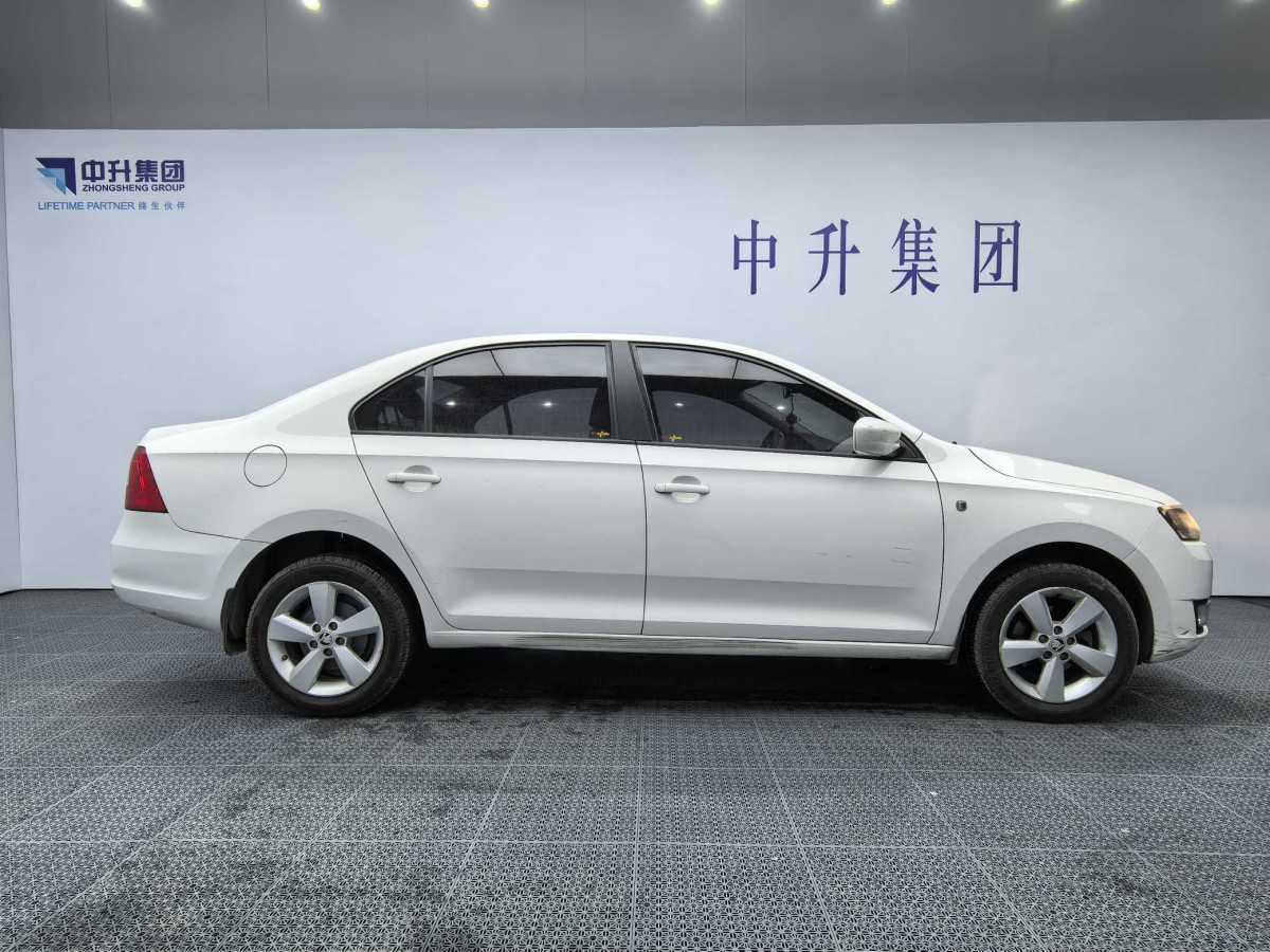 Skoda Rapid 2014 car image #7