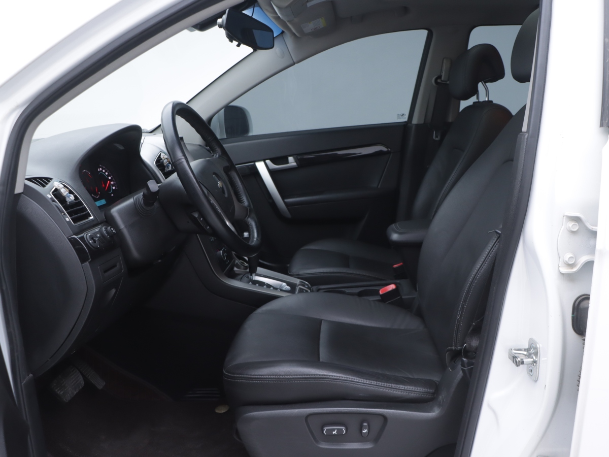 Chevrolet Captiva 2012 car image #7