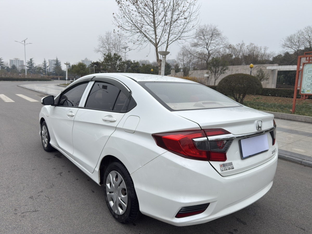 Honda Greiz 2017 #7 Honda Greiz 2017 صورة سيارة #7