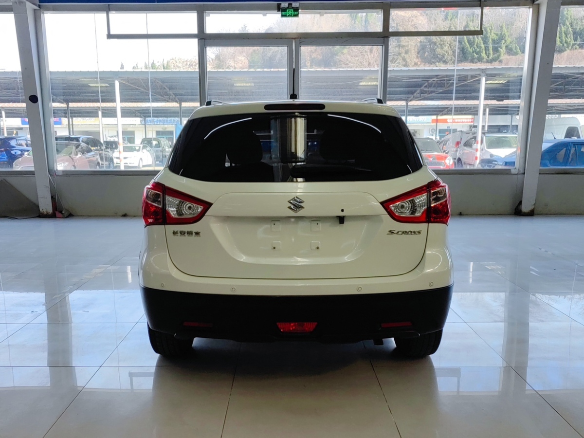 Suzuki S-Cross 2016 صورة سيارة #7