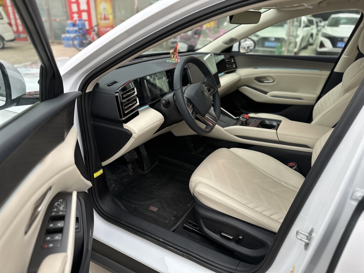 BYD Qin L 2025 #7 BYD Qin L 2025 car image #7