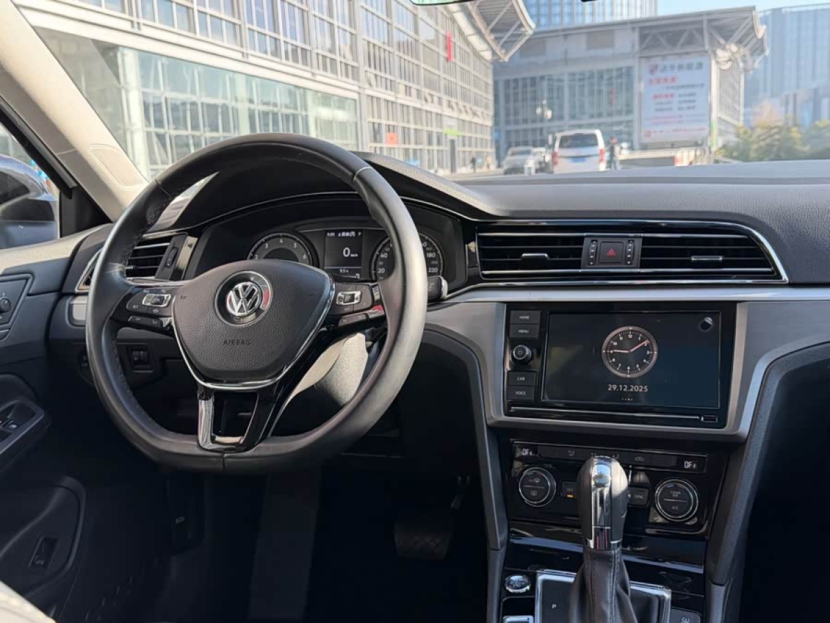 Volkswagen Lamando 2020 immagine di auto #7