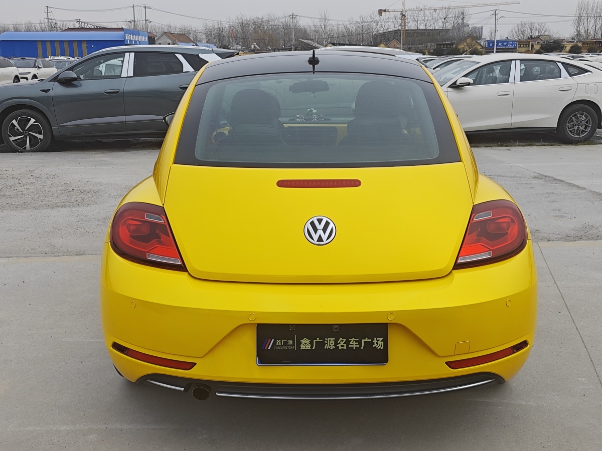 Volkswagen Beetle 2019 car image #7
