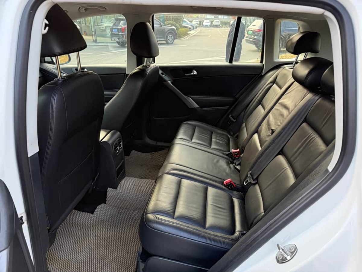 Volkswagen Tiguan 2013 car image #7