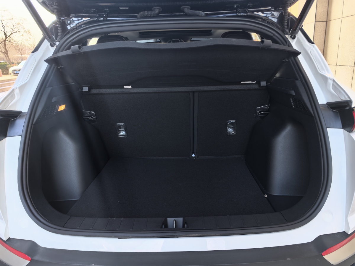 GEELY Coolray 2024 #7 GEELY Coolray 2024 car image #7