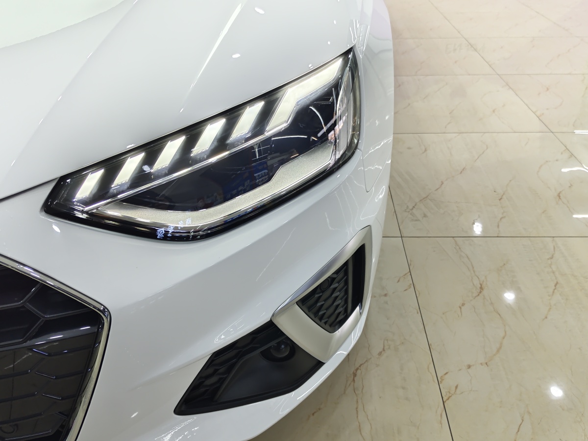Audi A4L 2023 car image #7