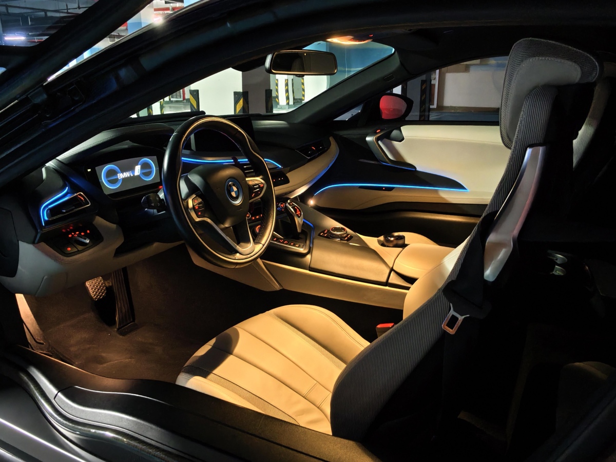 BMW i8 2016 car image #7