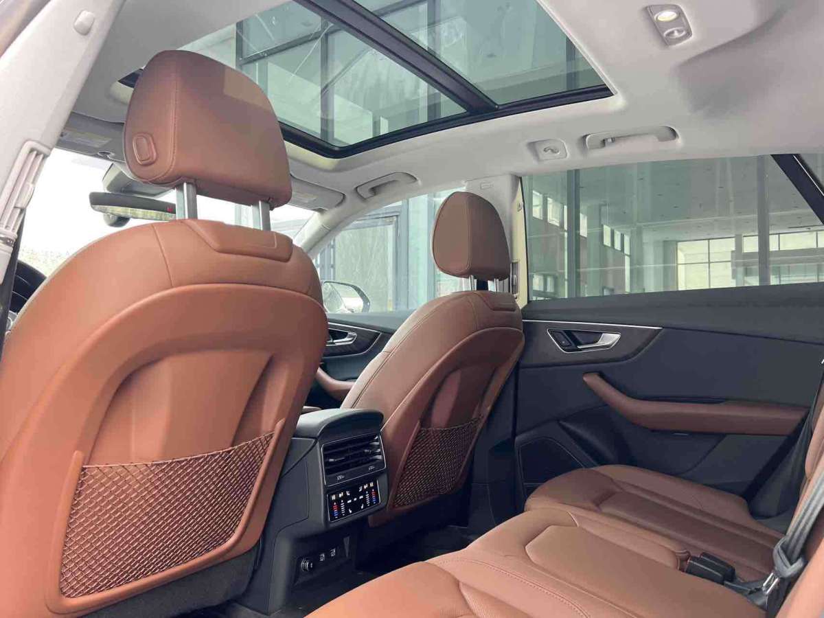 Audi Q8 2019 изображение автомобиля #7