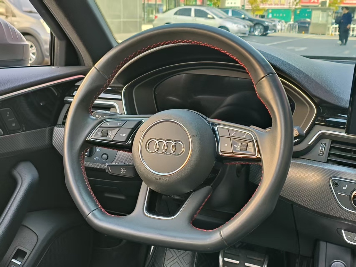 Audi A4L 2023 immagine di auto #7