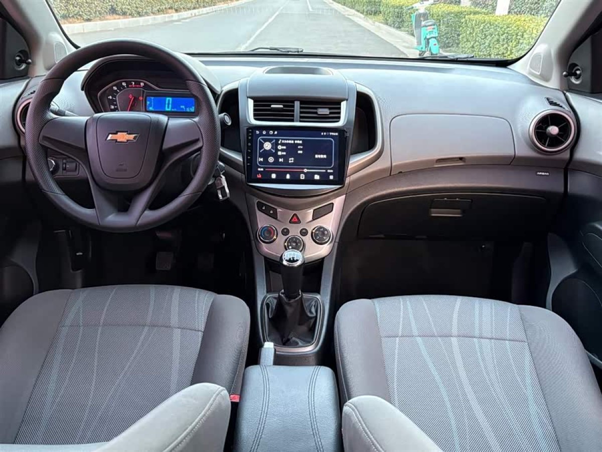 雪佛兰 爱唯欧 2014 汽车图片 #7