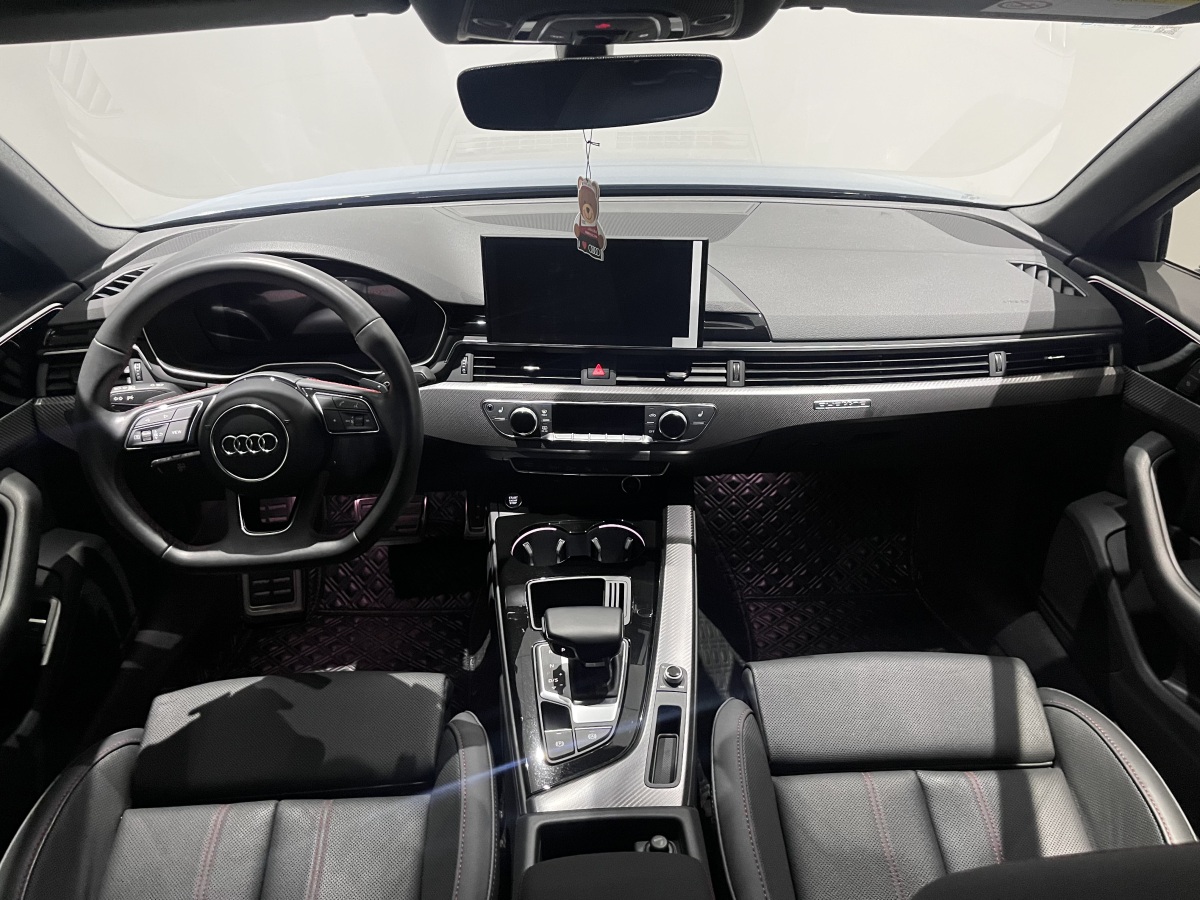 Audi A4L 2022 car image #7