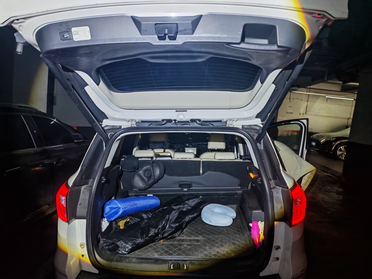 Ford Kuga 2018 #7 Ford Kuga 2018 car image #7