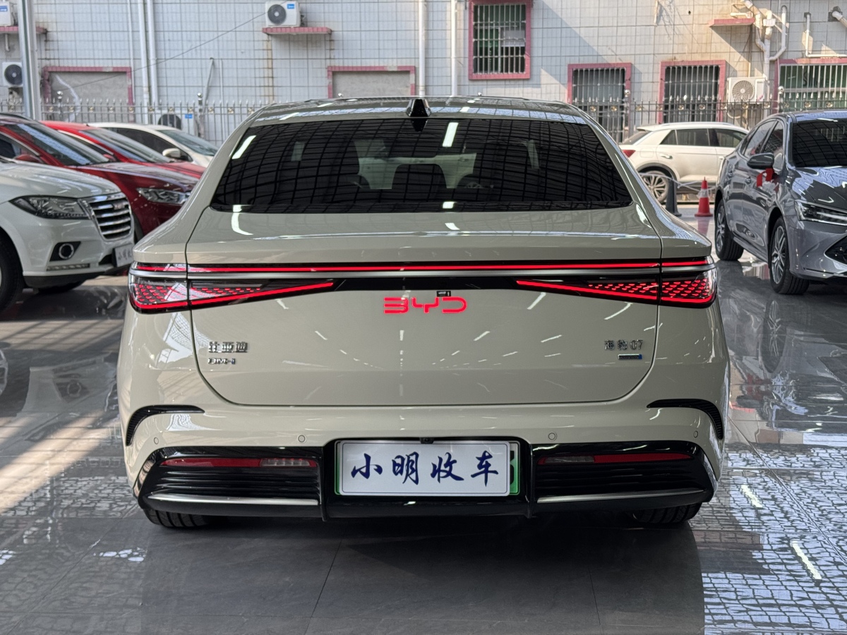 BYD Seal 07 DM-i 2025 immagine di auto #7