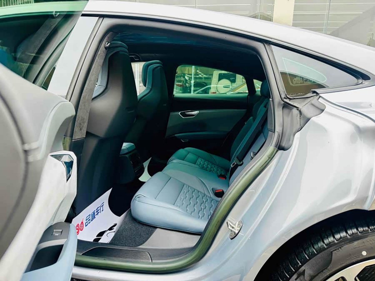 Audi RS e-tron GT 2024 car image #7