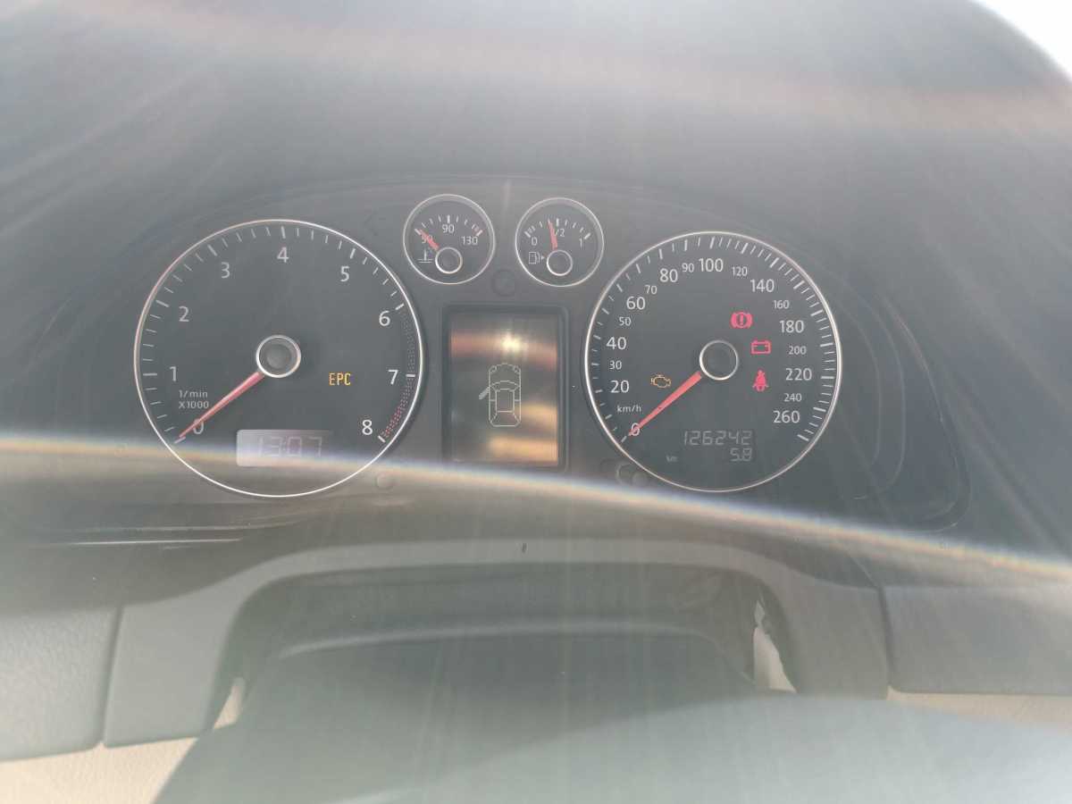 Volkswagen Passat Lingyu 2011 car image #7