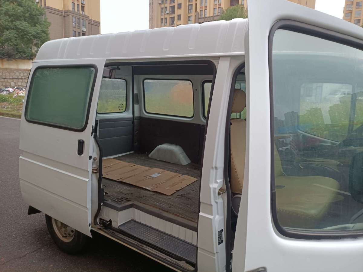 Ford Transit Classic 2015 car image #7