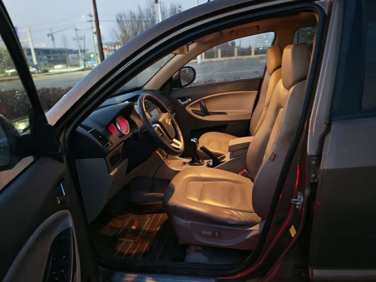 GEELY GX7 2012 immagine di auto #7