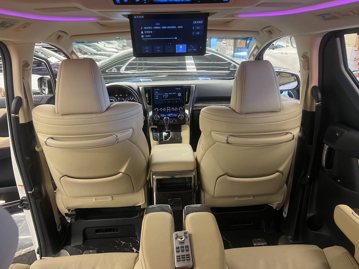 Toyota Alphard 2020 immagine di auto #7