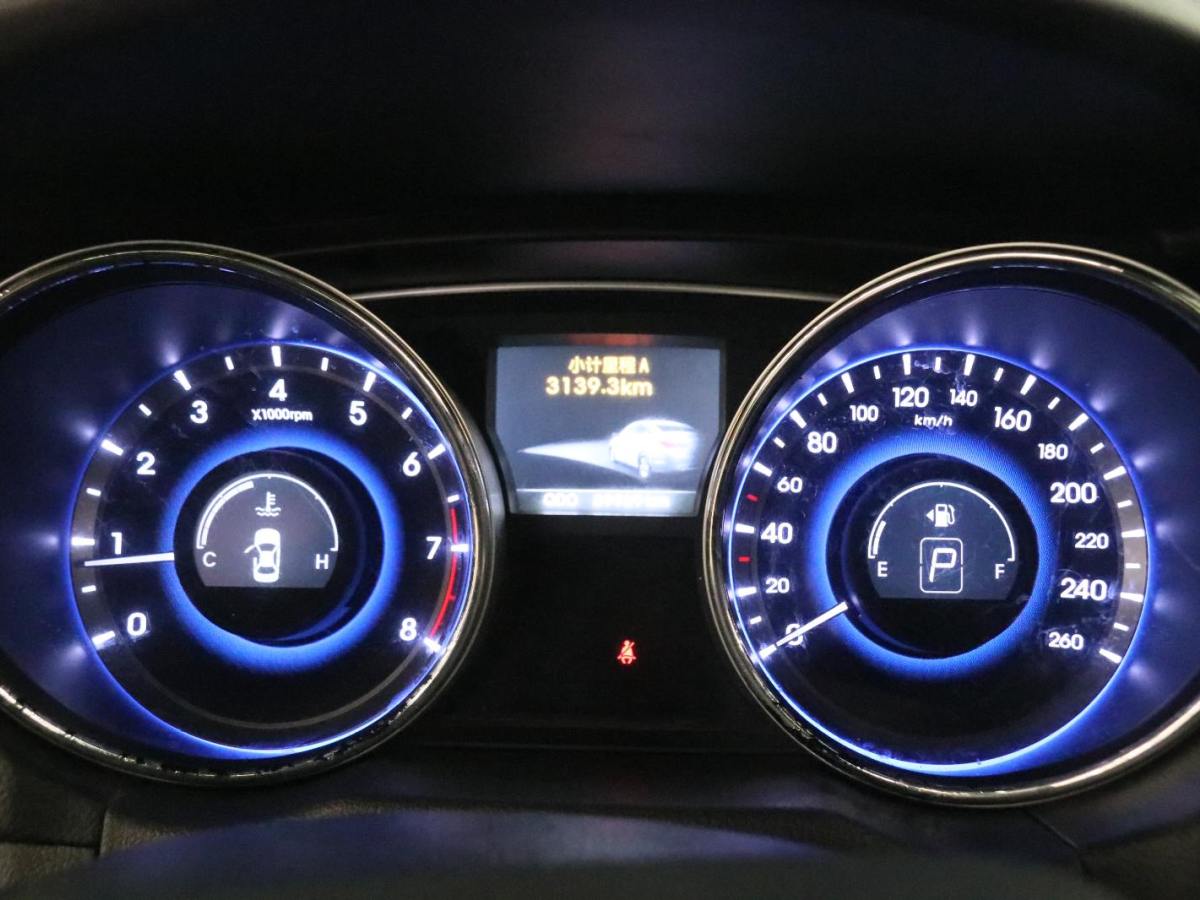 Hyundai Sonata 2013 car image #7