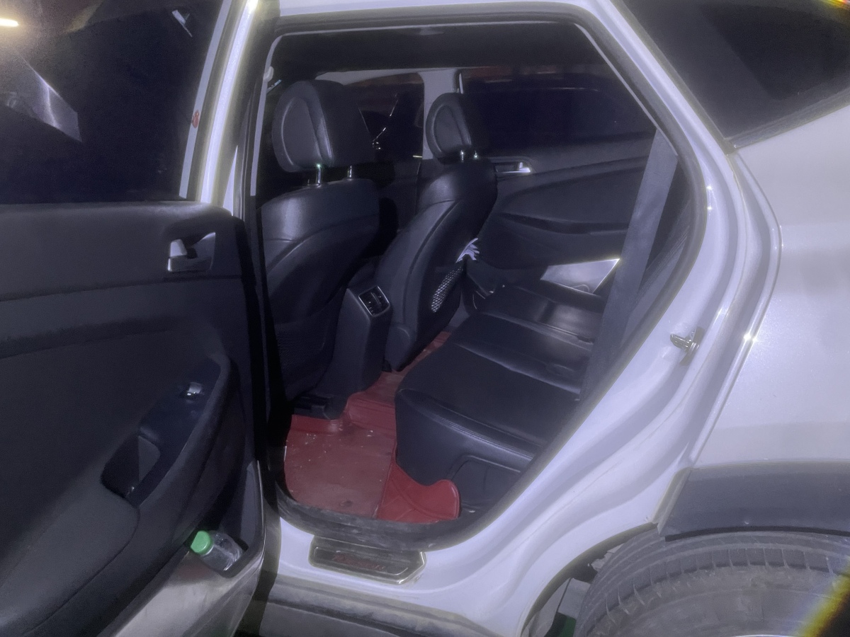 Hyundai Tucson 2016 car image #7