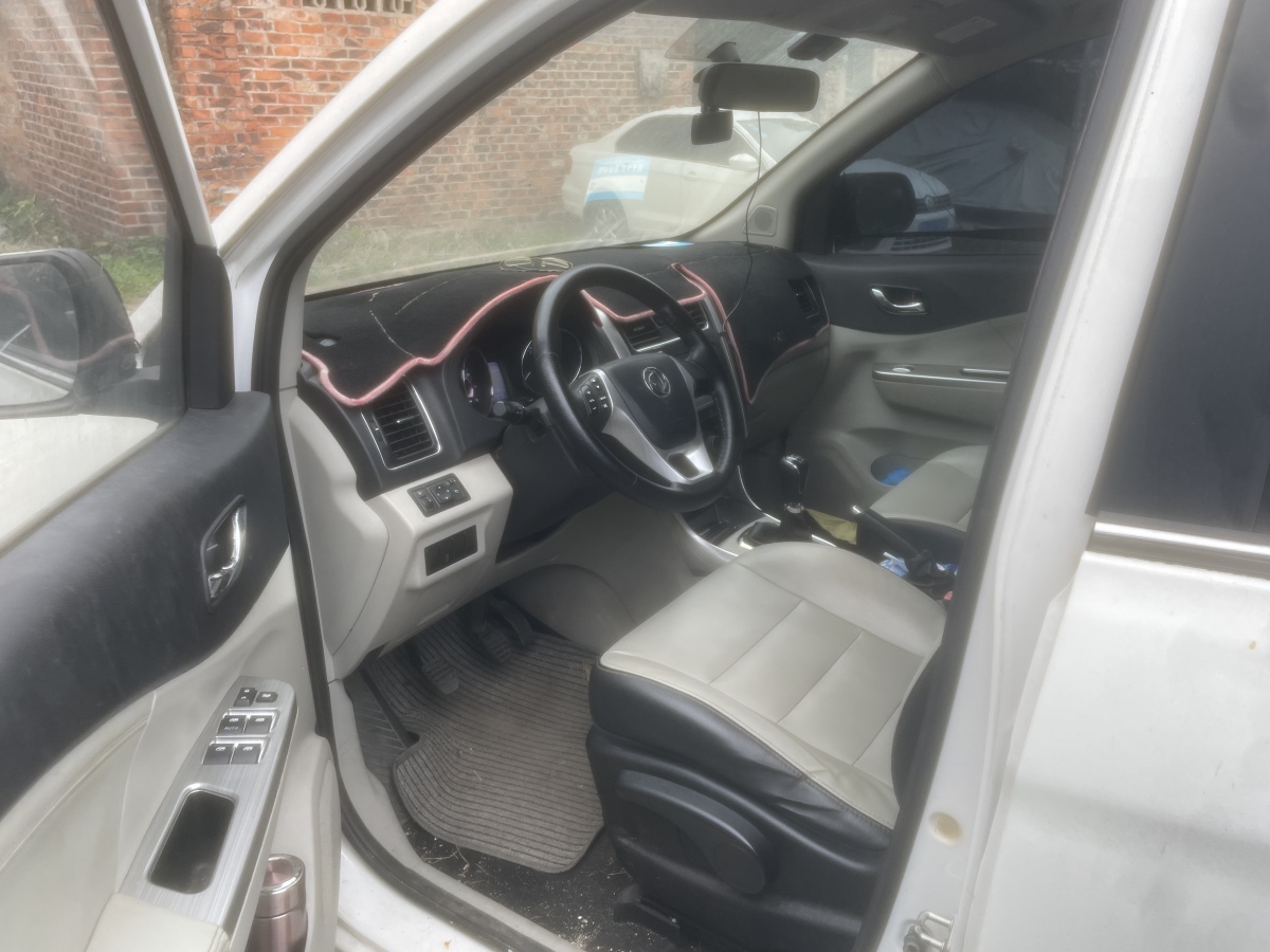 Forthing S500 2016 #7 Forthing S500 2016 car image #7