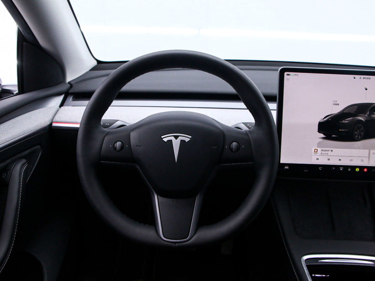 Tesla Model Y 2023 #7 Tesla Model Y 2023 car image #7