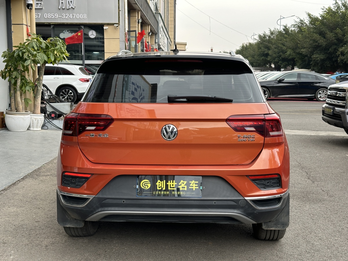 Volkswagen T-Roc 2018 car image #7