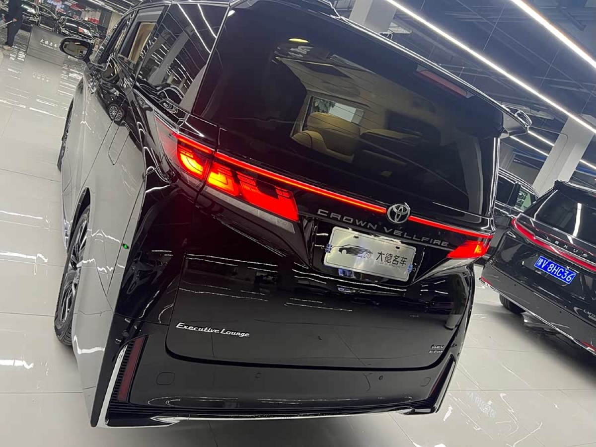 丰田 威尔法 2024 汽车图片 #7