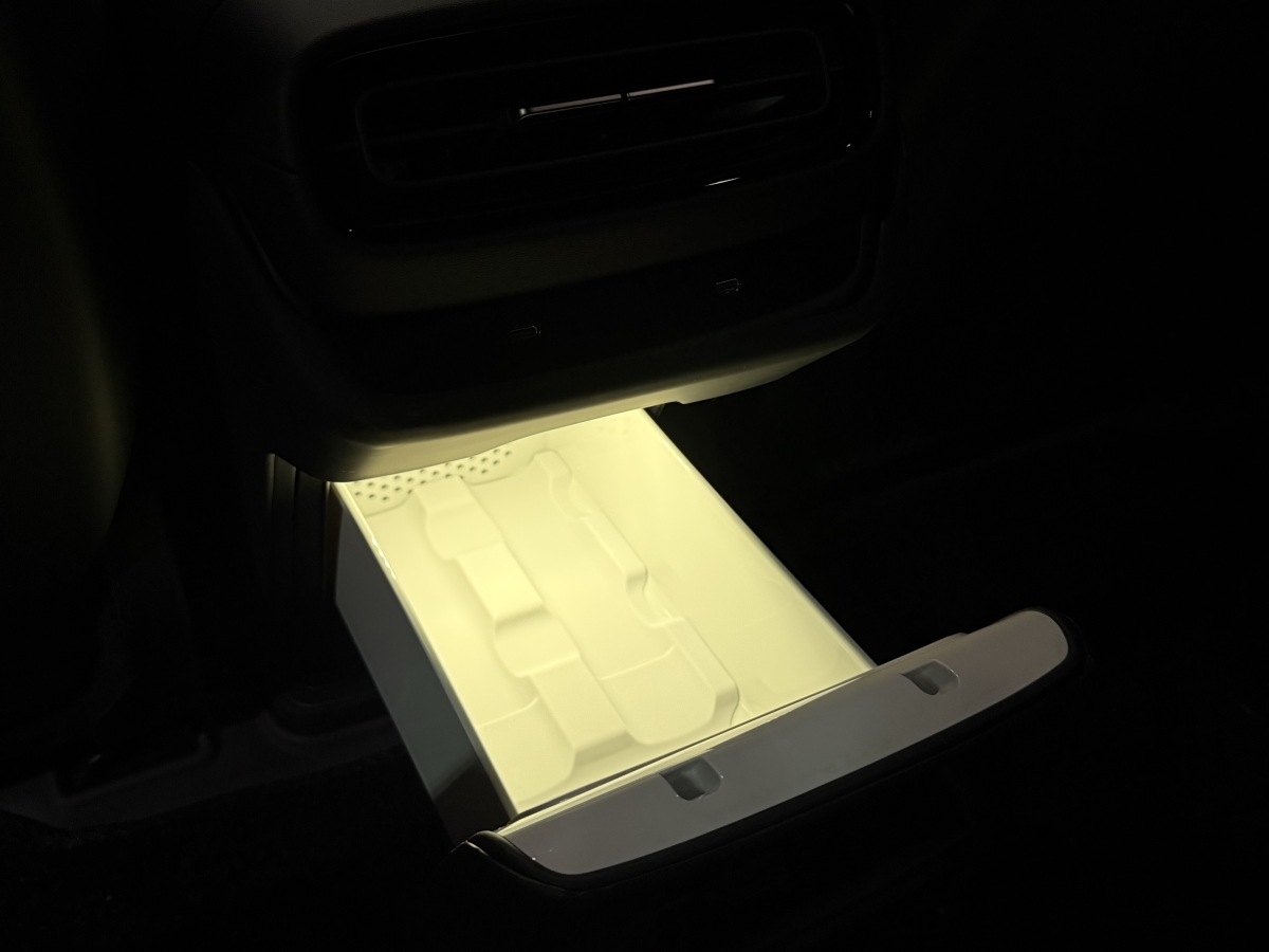 小米汽车 小米SU7 2024 汽车图片 #7