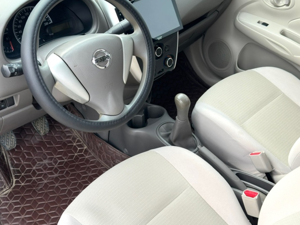 Nissan Sunny 2014 car image #7