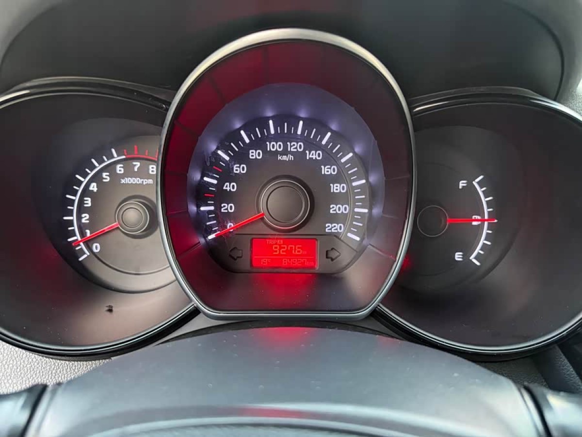 起亚 起亚K2 2015 汽车图片 #7