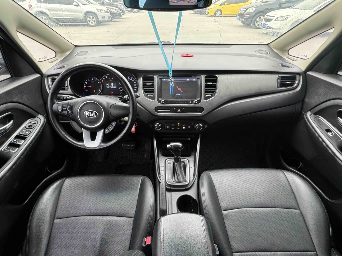 Kia Carens 2013 immagine di auto #7