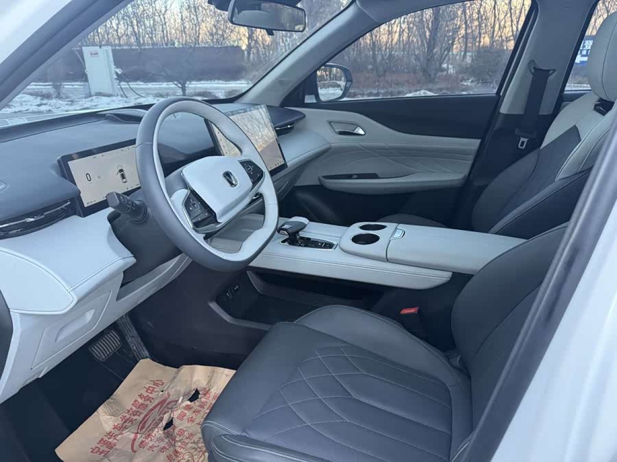 Changan UNI-Z PHEV 2025 #7 Changan UNI-Z PHEV 2025 car image #7