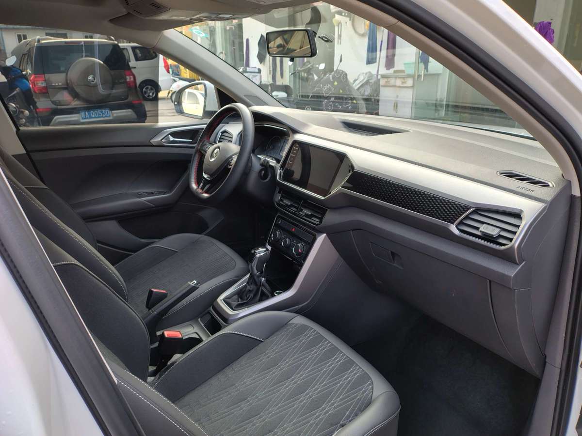 Volkswagen T-Cross 2021 #7 Volkswagen T-Cross 2021 car image #7