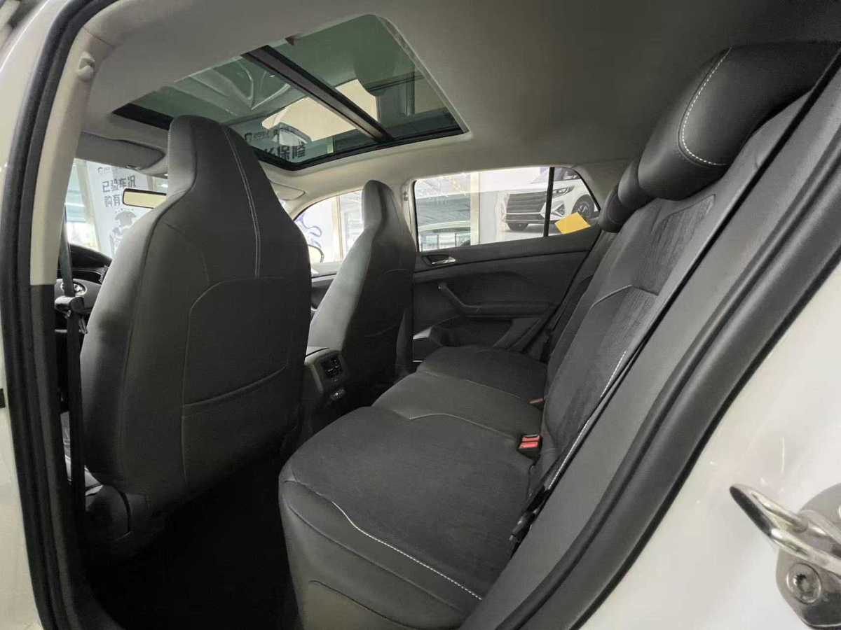 Volkswagen T-Cross 2021 #7 Volkswagen T-Cross 2021 car image #7