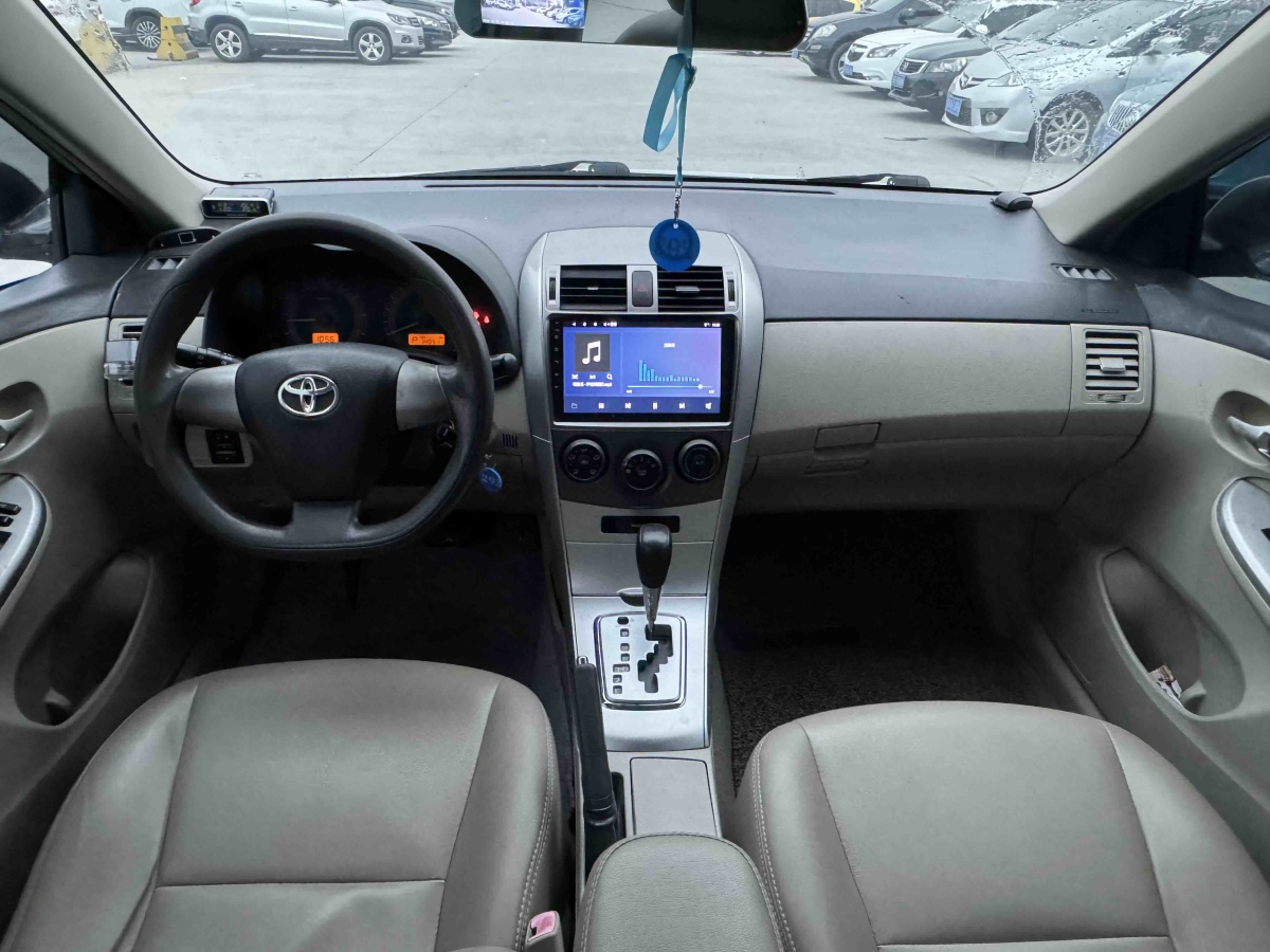 Toyota 2010 car image #7