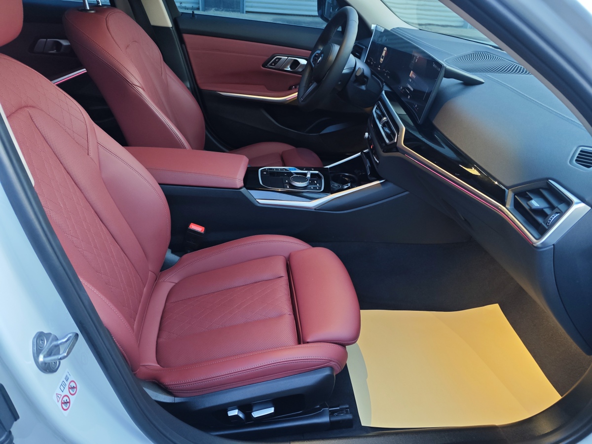 BMW i3 2023 immagine di auto #7