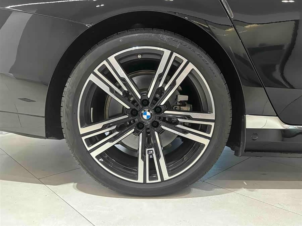 BMW 2024 car image #7