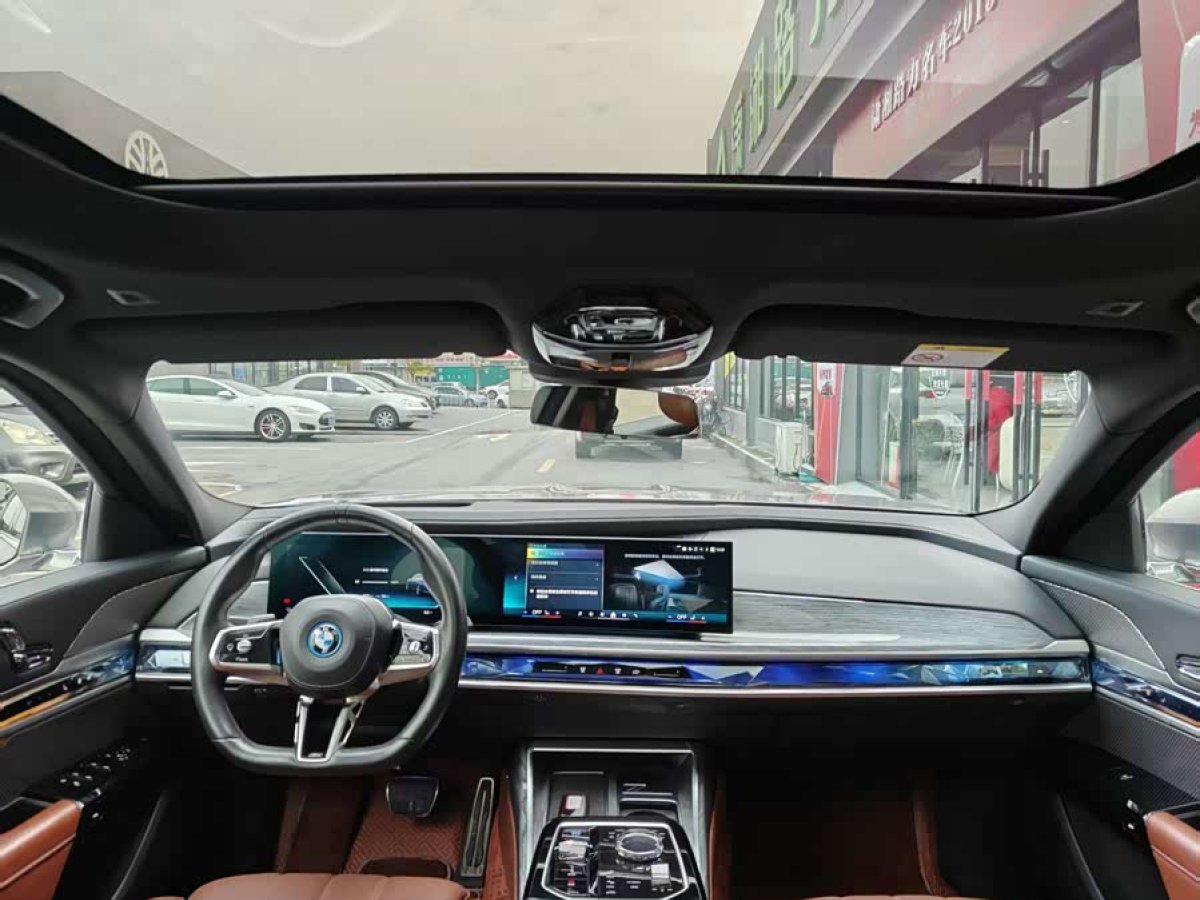 BMW i7 2024 #7 BMW i7 2024 car image #7