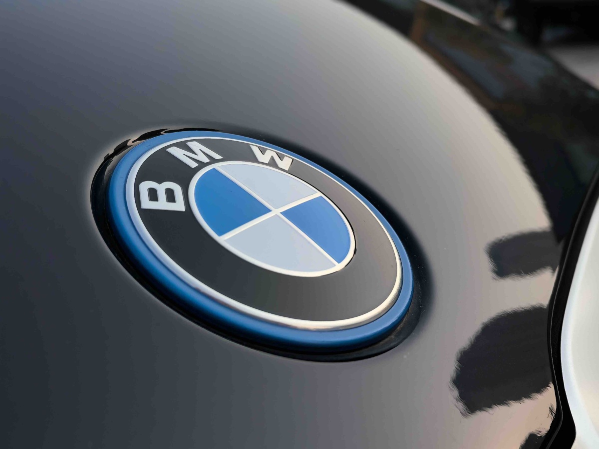 BMW i3 2023 car image #7