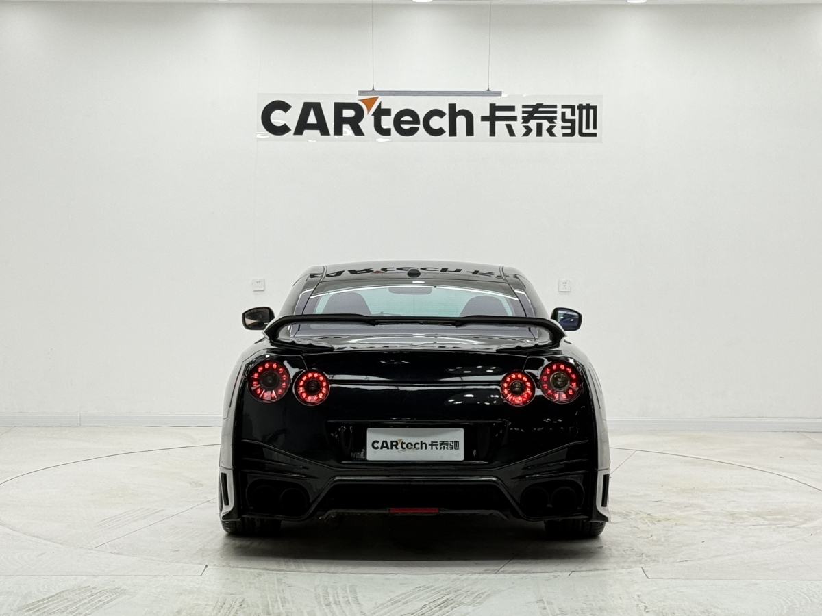 Nissan 2010 car image #7