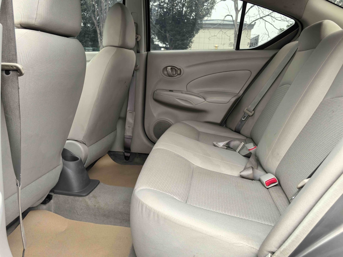 Nissan Sunny 2013 #7 Nissan Sunny 2013 car image #7