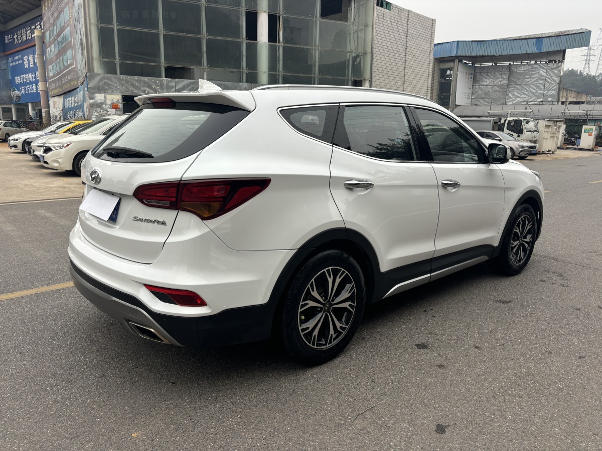 Hyundai Santa Fe 2018 #7 Hyundai Santa Fe 2018 car image #7
