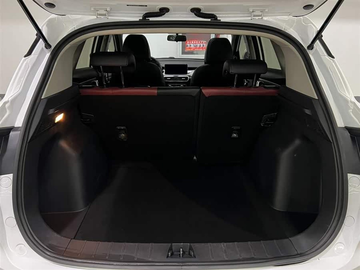 GEELY Coolray 2021 car image #7