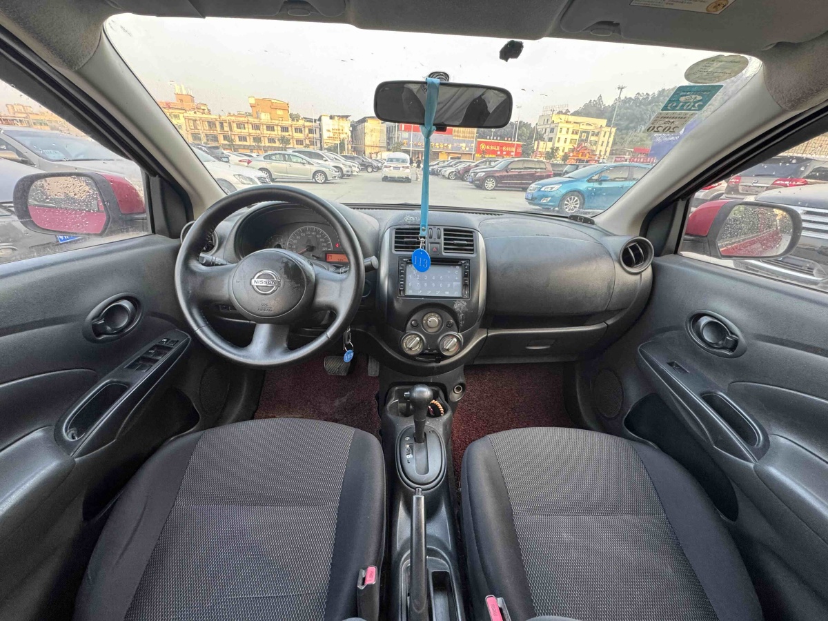Nissan Sunny 2011 #7 Nissan Sunny 2011 car image #7